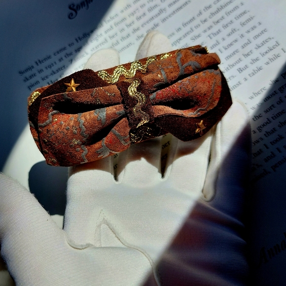 Vintage Barrette Bobby Pin Clip Real Suede  1990s 🤎🤎🤎 - Picture 3 of 6